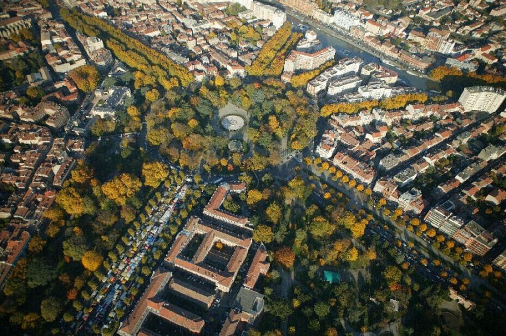 Le Clos Des Nobles Apartamento Toulouse Exterior foto